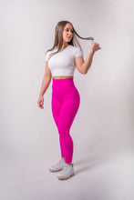 Učitajte sliku u preglednik galerije, Boomy Scrunch helanke-Hot pink
